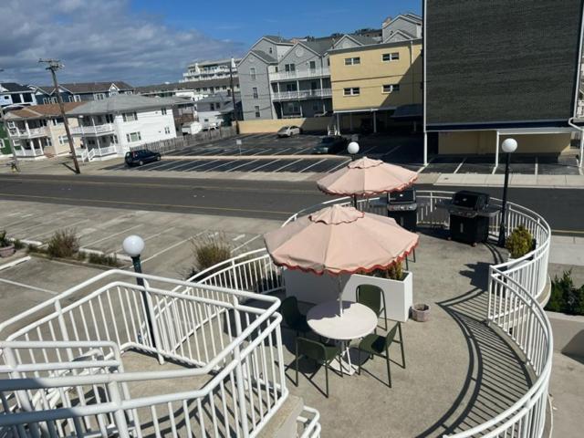 大剧场海滨度假村 威尔伍德克拉斯特 外观 照片